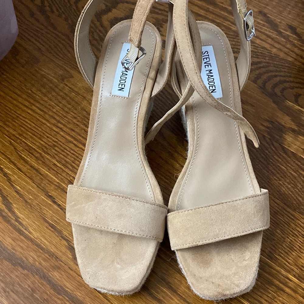 never worn steve madden wedges